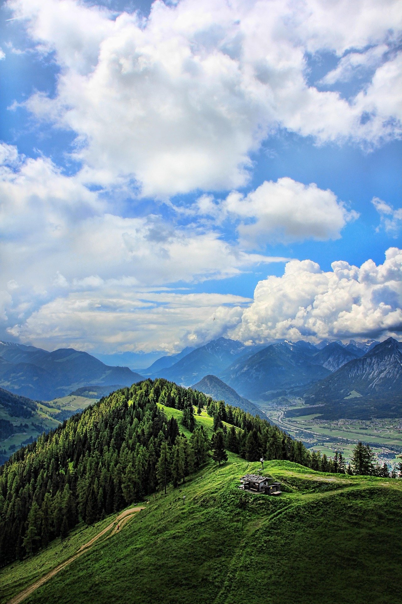 Austria Travel Guide 2026: Imperial Wonders and Alpine Adventures